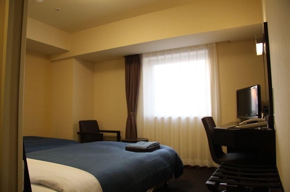 โรงแรมรูทอินน์ จูโอะ โรงแรม 3*